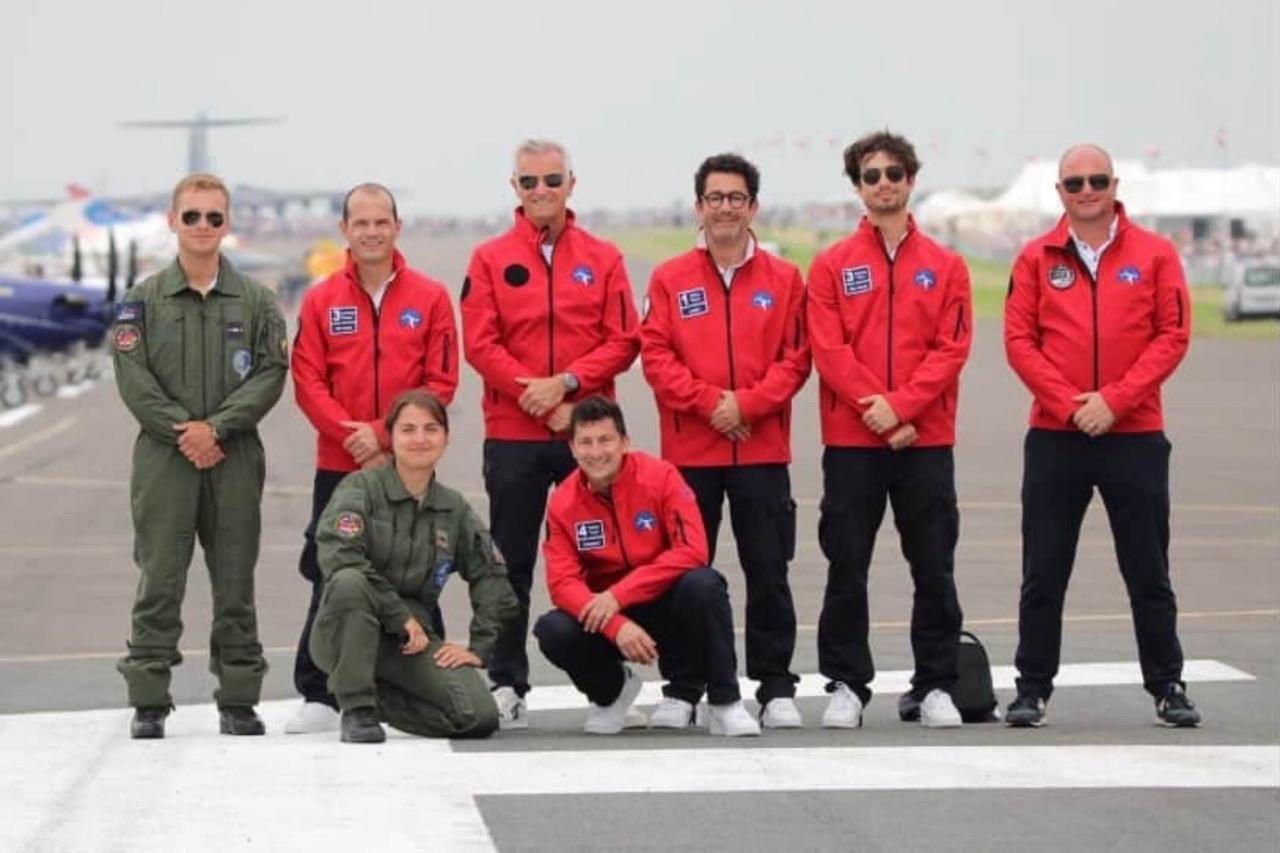 L'équipe des pilotes de la patrouille Touring Charlie